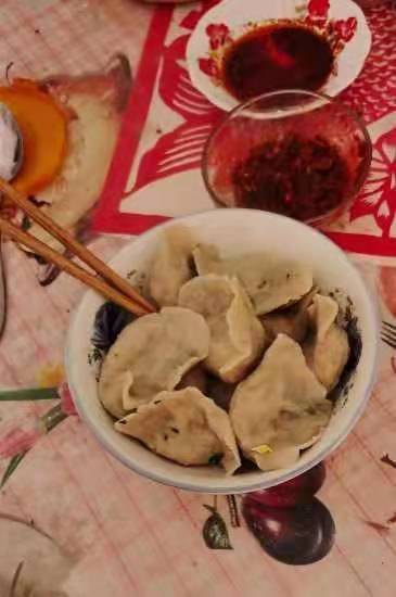 冬至吃饺子（作者：王英先）