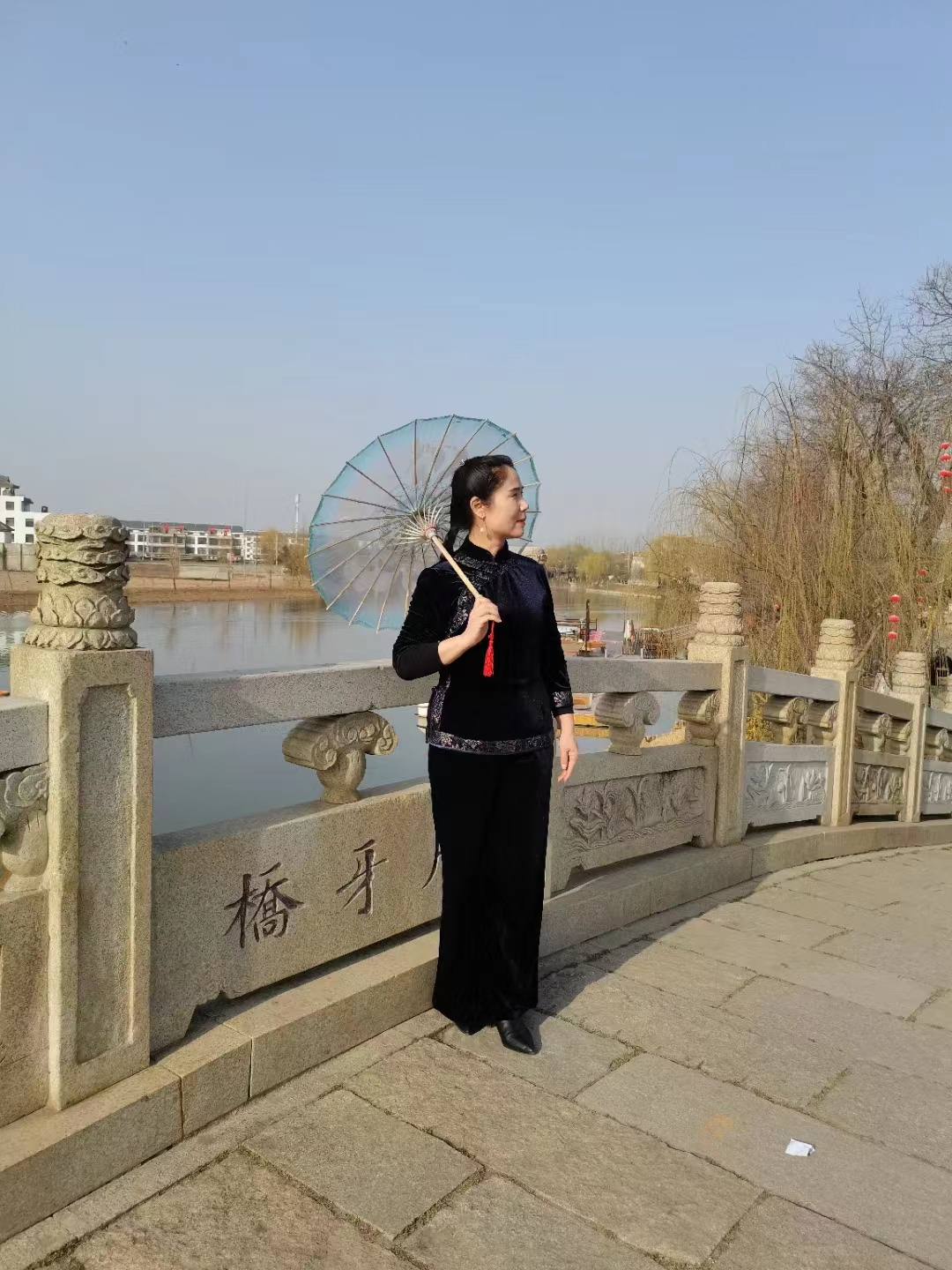 享天伦（作者：李斌）
