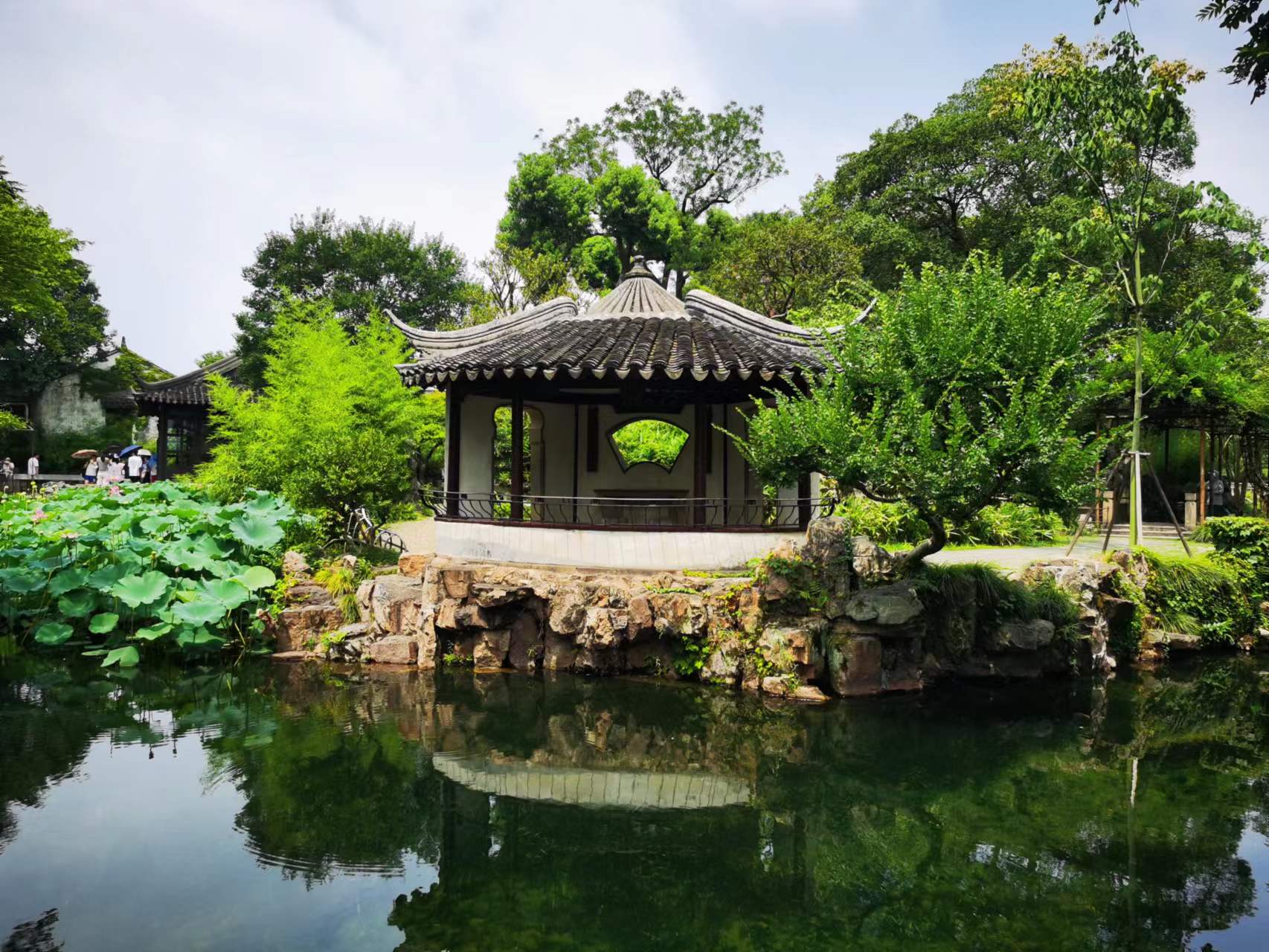 夏日短章（ 作者： 王福祥）