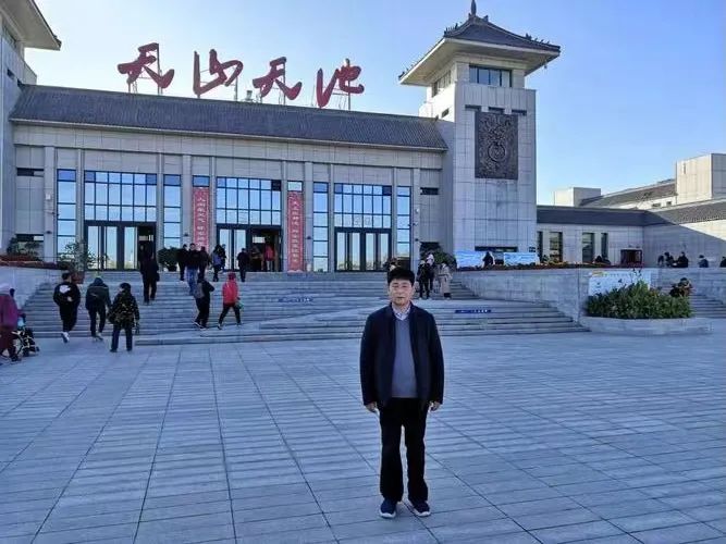 追忆李殿毅先生 （作者：伏晓）