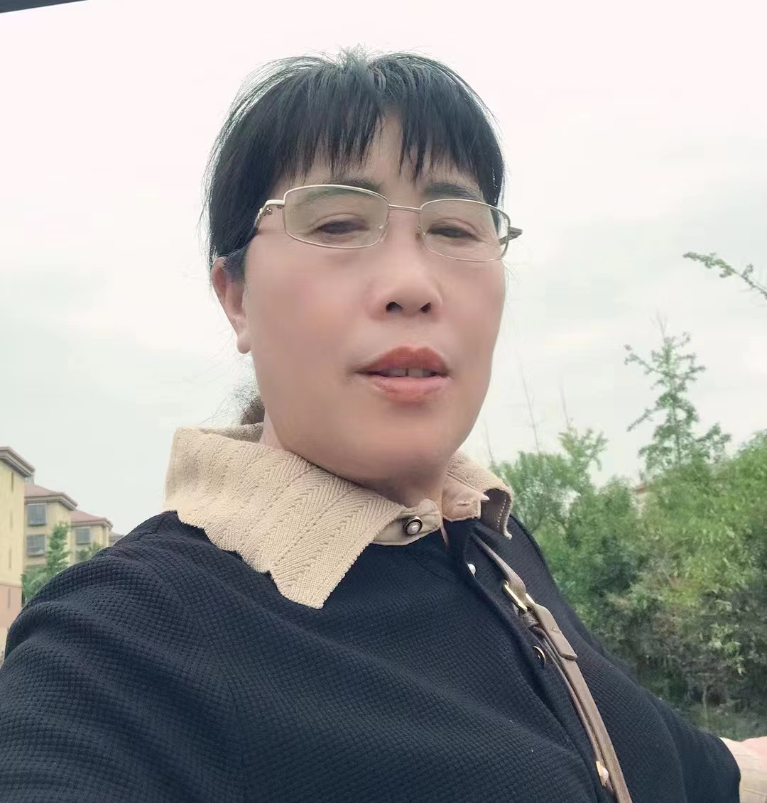 放心吧，丈夫！土地和孩子我一起经营（ 作者：邹芬）