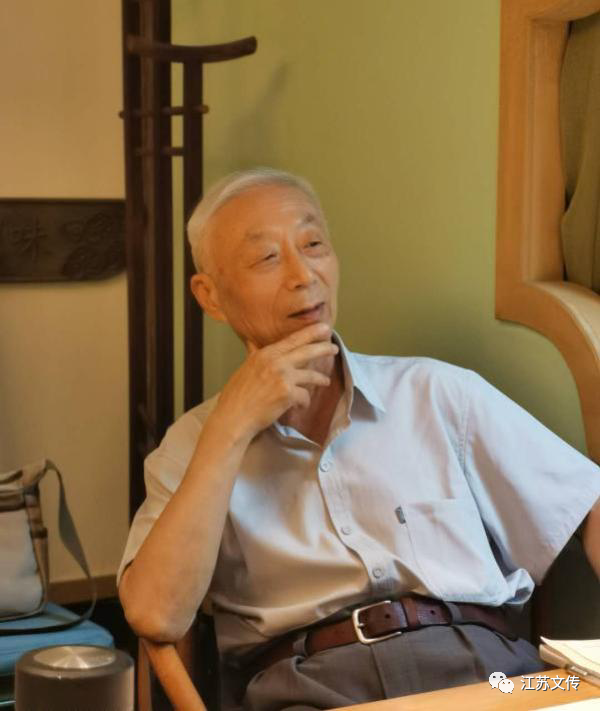 陶醉景行卌三载 八字方针伴我行  ——我的文学评论之路  （作者：王景陶 ）