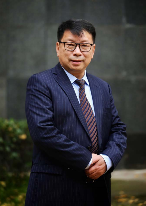 身为力学家却痴迷土地，他勇闯无人区，只为创造“绿洲奇迹”