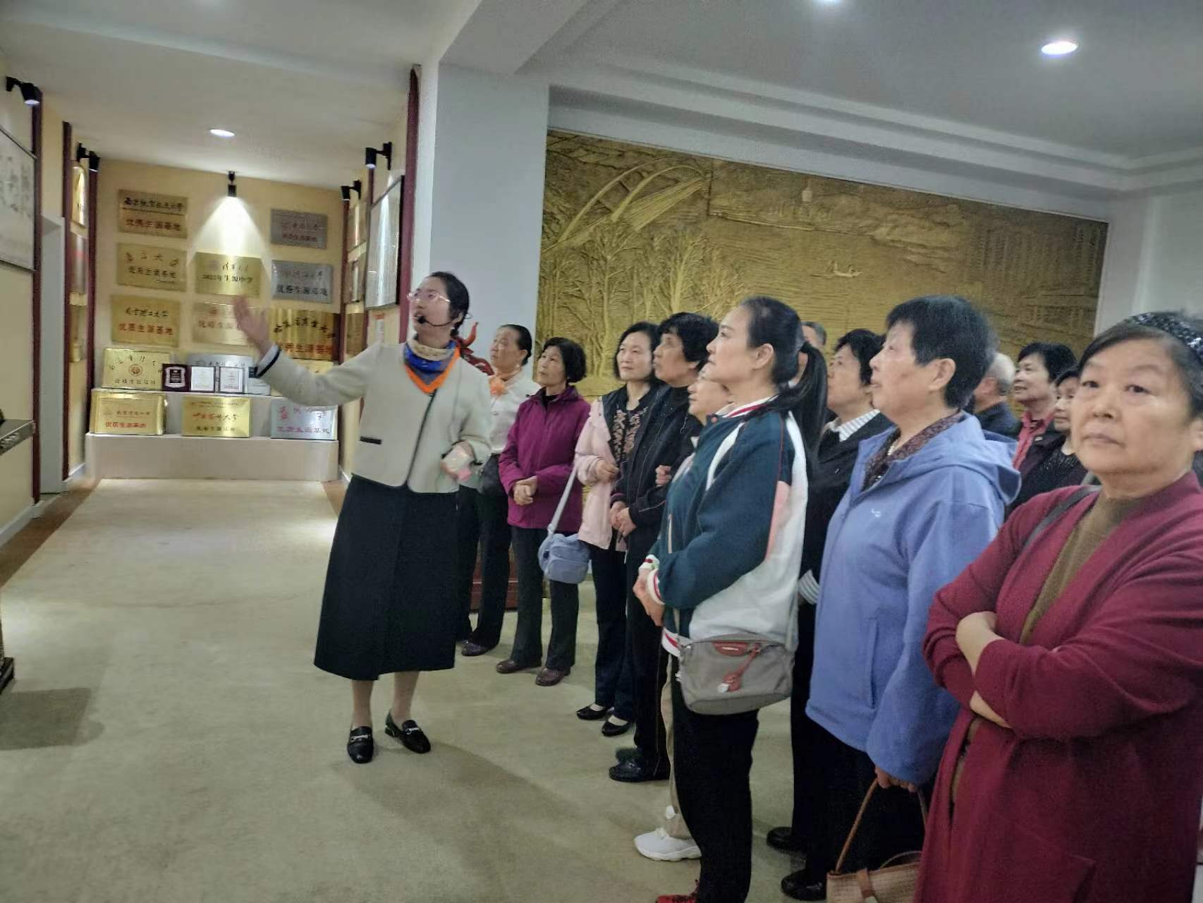 五十年聚会是一部同学情的诗篇 ——邳州运河中学七四届高二（3）班同学毕业五十年聚会侧记