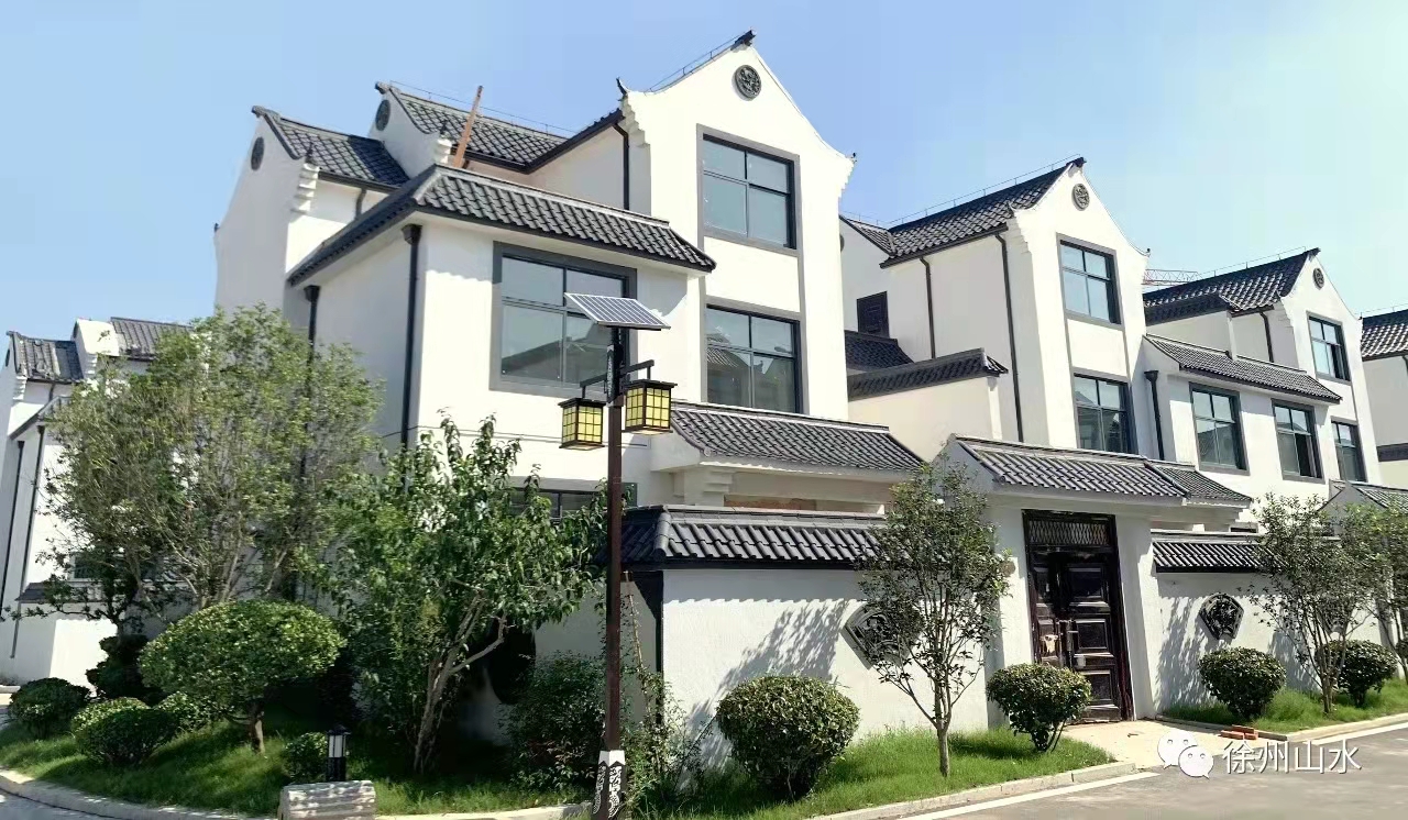 【邳州历史】童年记忆里的邳城(作者:石杰)阳光初露,鸡鸣四起,薄雾绕