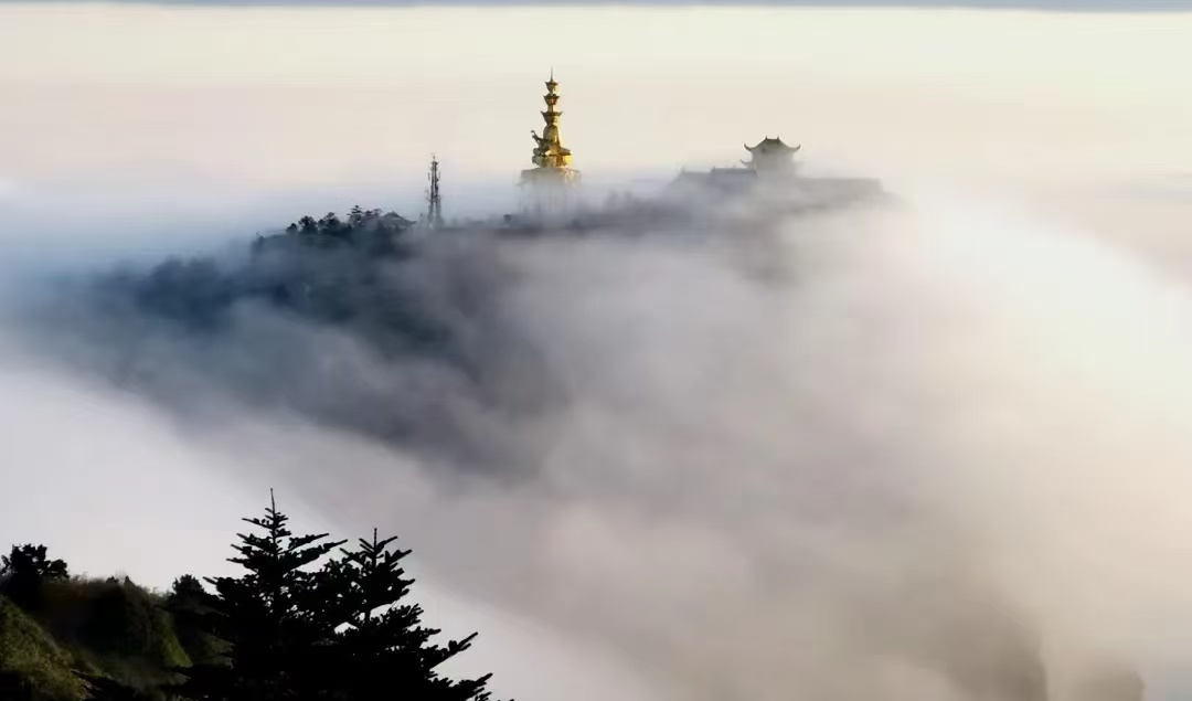 峨眉山