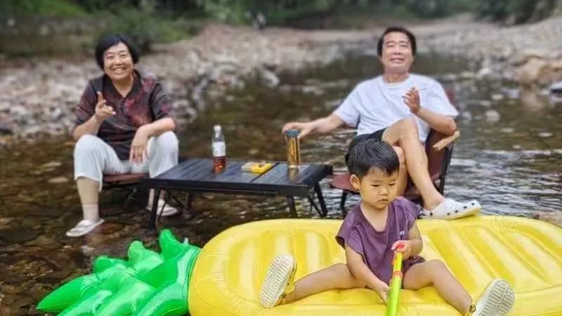 消暑的水仗
