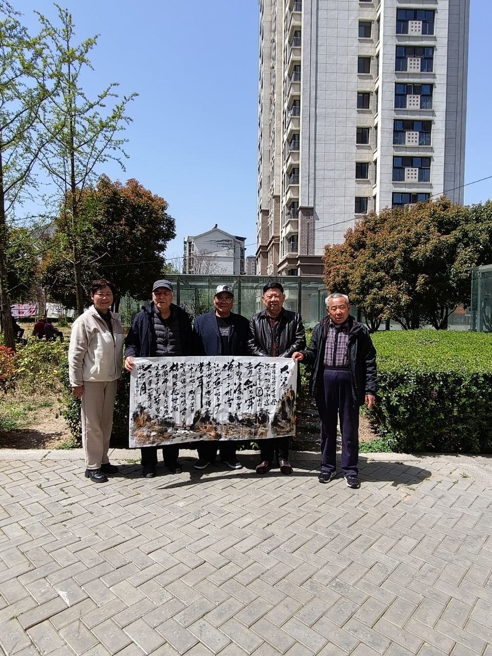 丹青妙手写仁心——记国家一级美术师刘学典先生