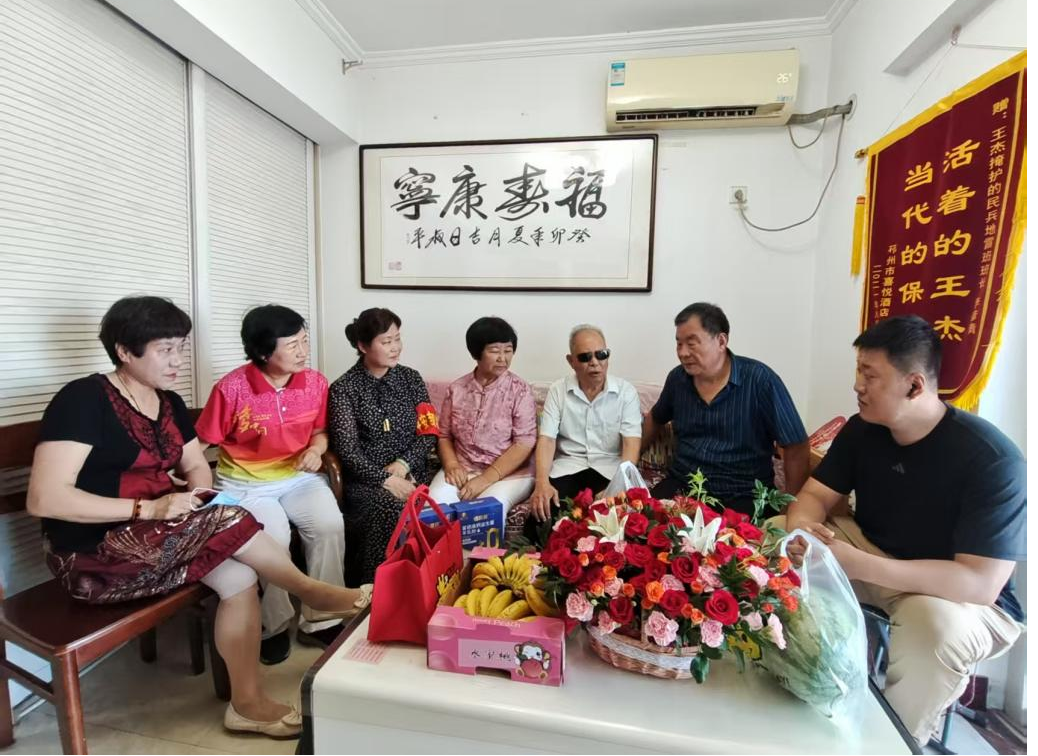 在时代的脉搏上跳动