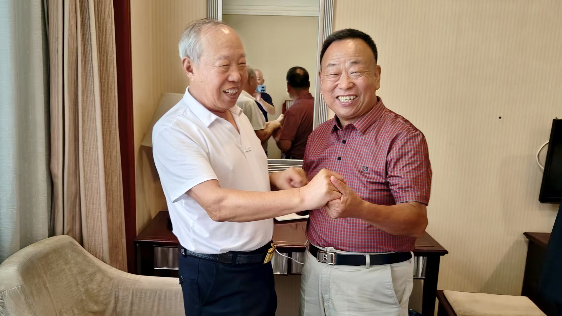 北上春城——记39军115师炮兵团四营十一（八）连第五次长春战友联谊会